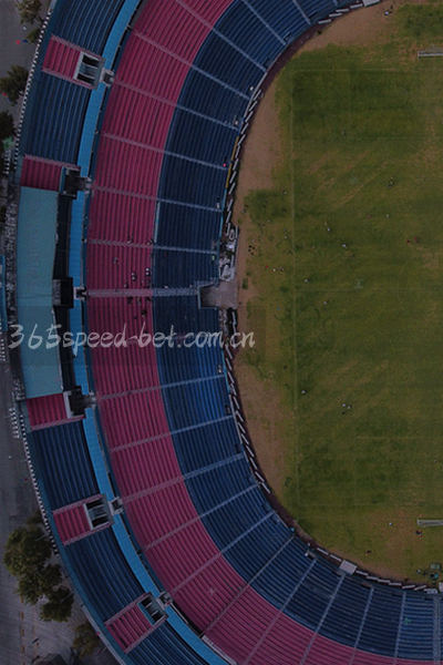 2026版APP赛程与数据看板界面示意